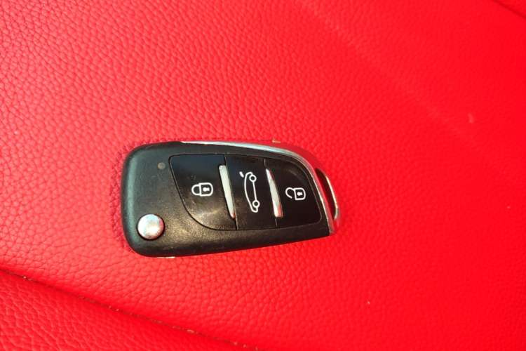 Used Nissan Sylphy 2012 Classic 1.6XE Manual Comfort Edition Vehicle Key