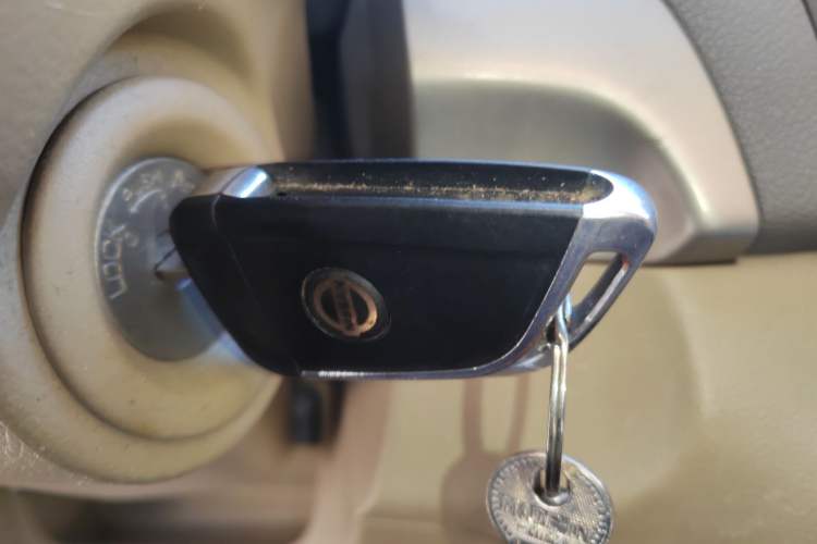 Used Nissan Sylphy 2012 Classic 1.6XE Manual Comfort Edition Vehicle Key