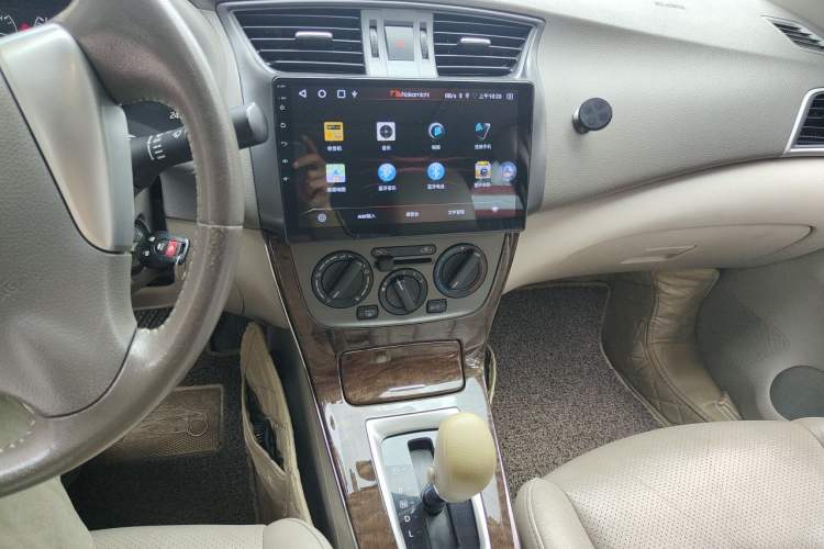 Used Nissan Sylphy 2012 1.6 XL CVT Luxury Edition Audio And AC Panel