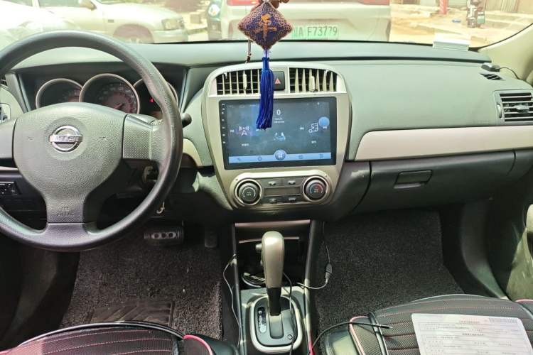 Used Nissan Sylphy 2012 Classic 1.6XE Automatic Comfort Edition Audio And AC Panel