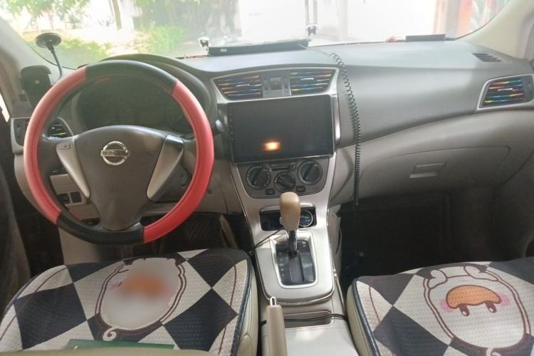 Used Nissan Sylphy 2012 1.6XE CVT Comfort Edition Center Console