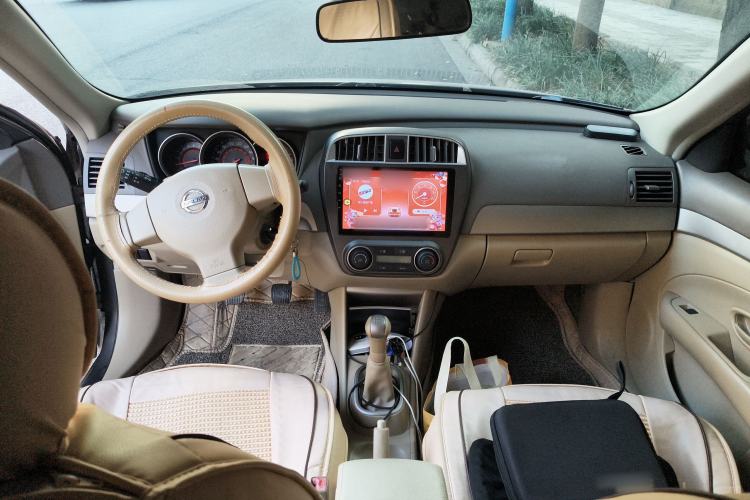 Used Nissan Sylphy 2012 Classic 1.6XL Manual Luxury Edition Center Console