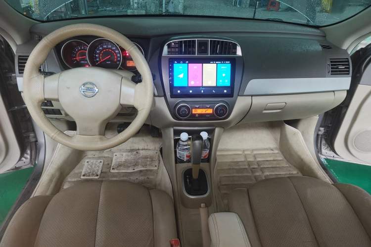 Used Nissan Sylphy 2012 Classic 1.6 XL Automatic Luxury Edition Center Console