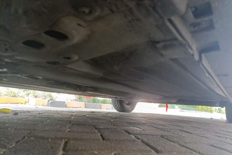 Used Nissan Sylphy 2012 Classic 1.6XE Manual Comfort Edition Chassis Front Left