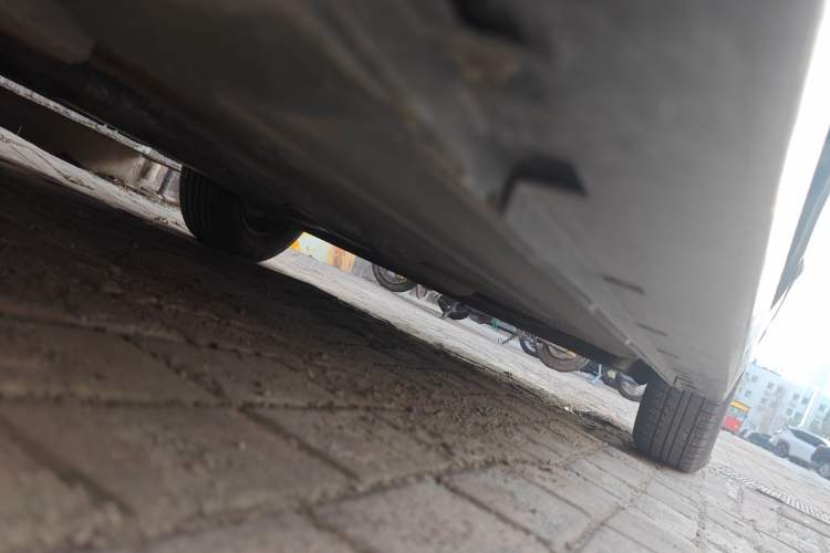 Used Nissan Sylphy 2012 Classic 1.6XE Manual Comfort Edition Chassis Front Left