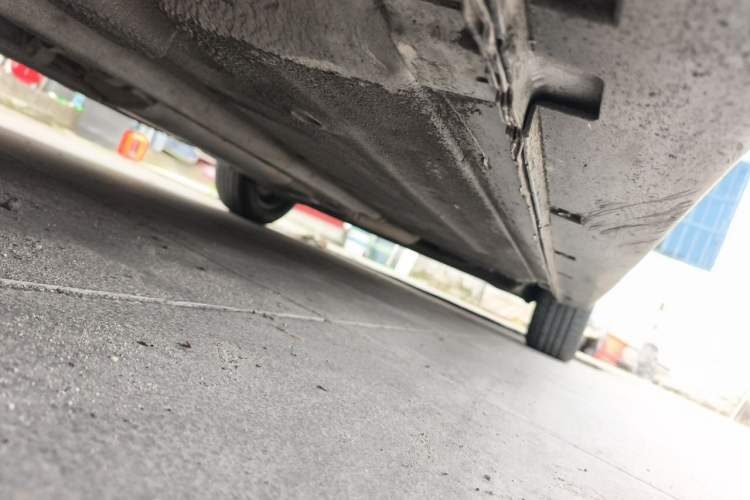 Used Nissan Sylphy 2012 Classic 1.6XE Manual Comfort Edition Chassis Front Left
