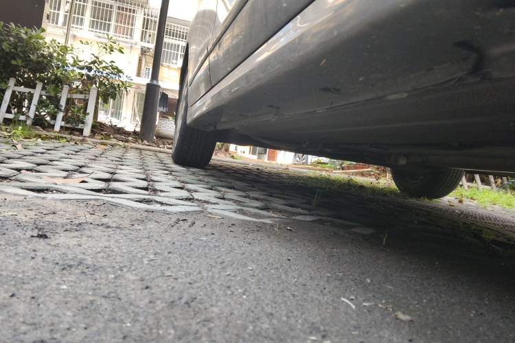 Used Nissan Sylphy 2012 Classic 1.6XE Manual Comfort Edition Chassis Front Right