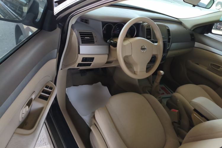 Used Nissan Sylphy 2012 Classic 1.6XE Manual Comfort Edition Driver Seat