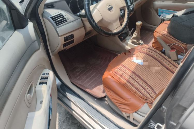 Used Nissan Sylphy 2012 Classic 1.6XE Manual Comfort Edition Driver Seat
