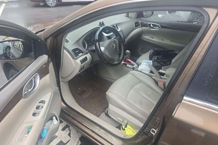 Used Nissan Sylphy 2012 1.8XL CVT Luxury Edition Driver Seat