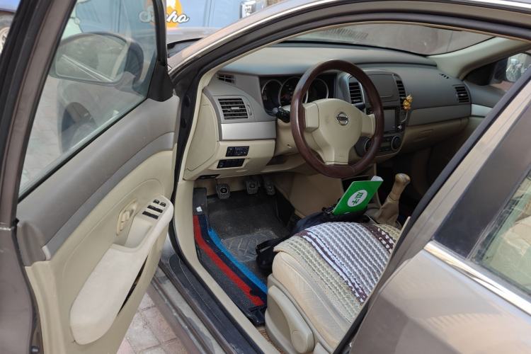 Used Nissan Sylphy 2012 Classic 1.6XE Manual Comfort Edition Driver Seat