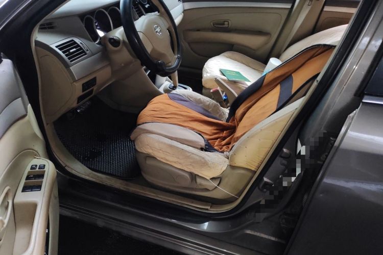 Used Nissan Sylphy 2012 Classic 1.6XE Automatic Comfort Edition Driver Seat