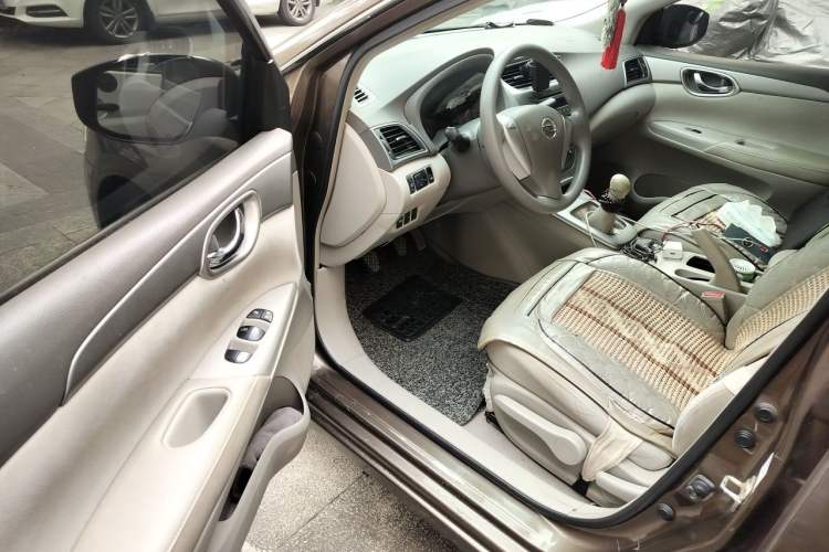 Used Nissan Sylphy 2012 1.6XE Manual Comfort Edition Driver Seat