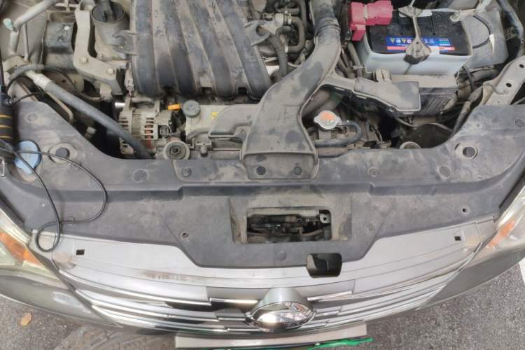 Used Nissan Sylphy 2012 Classic 1.6XE Automatic Comfort Edition Engine Bay