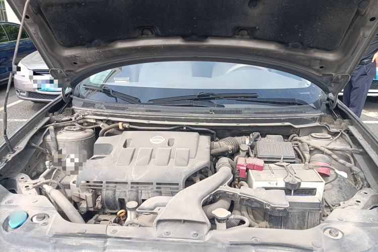 Used Nissan Sylphy 2012 1.6XE CVT Comfort Edition Engine Bay