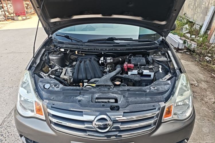 Used Nissan Sylphy 2012 Classic 1.6XE Manual Comfort Edition Engine Bay