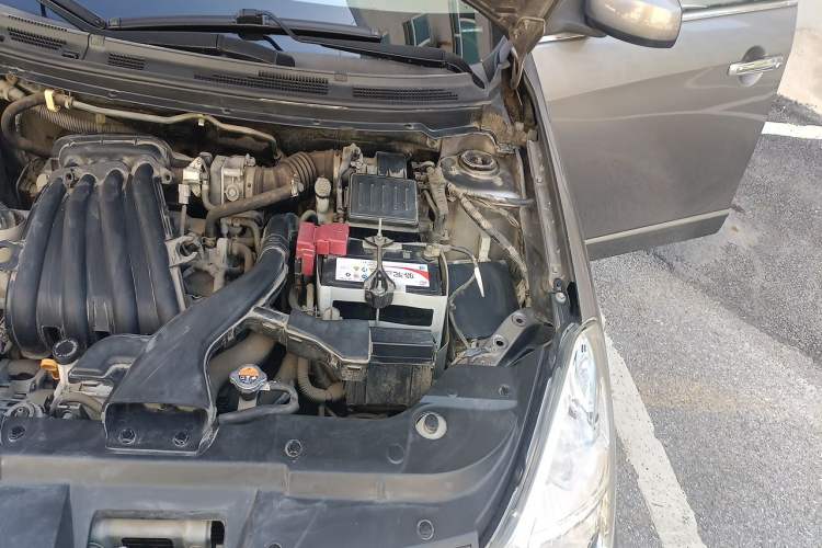Used Nissan Sylphy 2012 Classic 1.6XE Automatic Comfort Edition Engine Bay Left