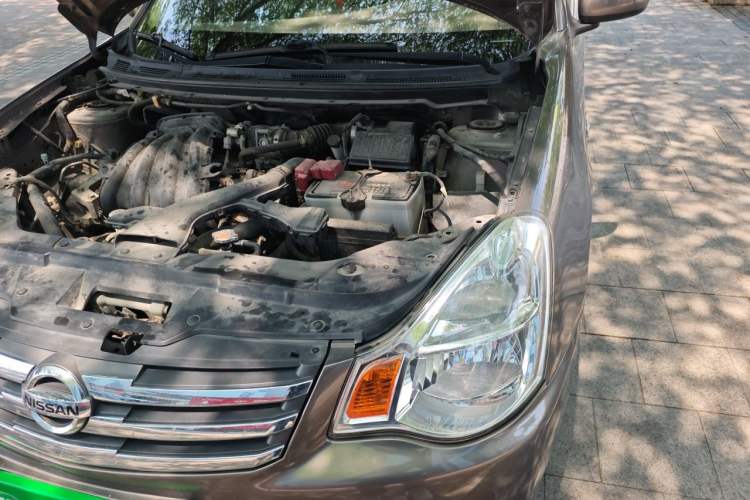 Used Nissan Sylphy 2012 Classic 1.6XE Manual Comfort Edition Engine Bay Left