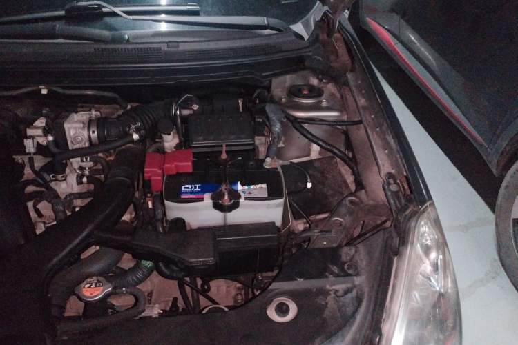Used Nissan Sylphy 2012 Classic 1.6XE Automatic Comfort Edition Engine Bay Left