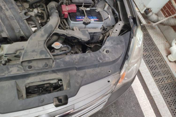 Used Nissan Sylphy 2012 Classic 1.6XE Automatic Comfort Edition Engine Bay Left