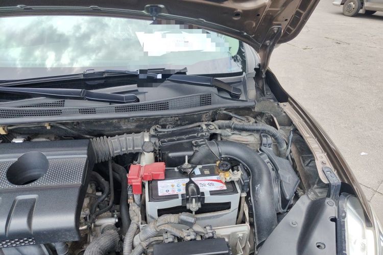 Used Nissan Sylphy 2012 1.6 XL CVT Luxury Edition Engine Bay Left