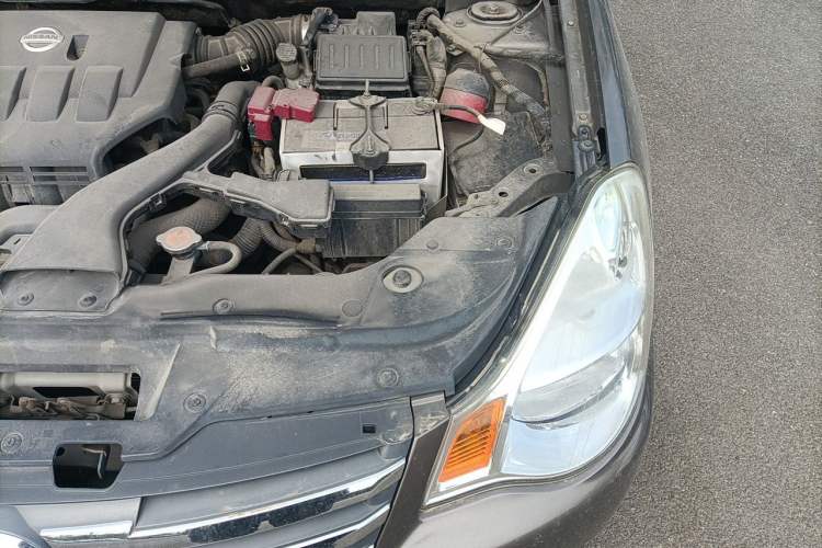 Used Nissan Sylphy 2012 1.6XE CVT Comfort Edition Engine Bay Left