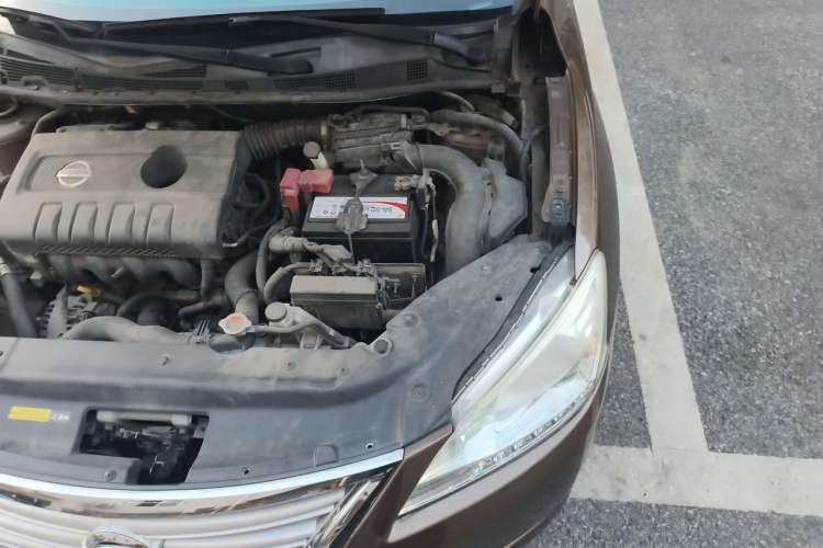 Used Nissan Sylphy 2012 1.6 XL CVT Luxury Edition Engine Bay Left