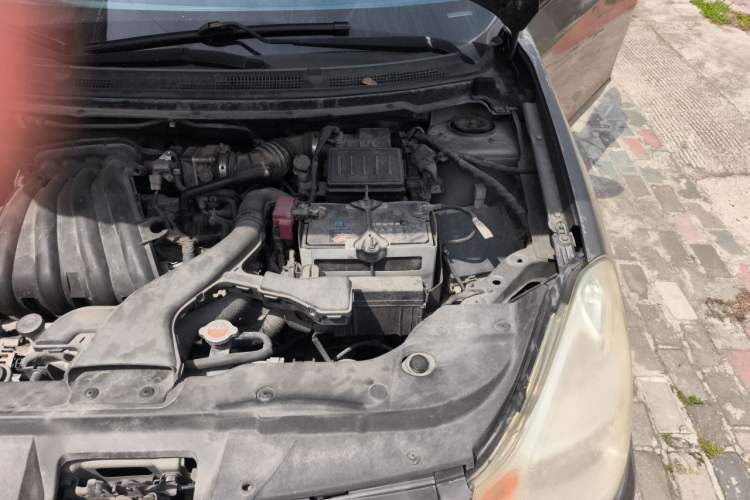 Used Nissan Sylphy 2012 Classic 1.6XE Manual Comfort Edition Engine Bay Left