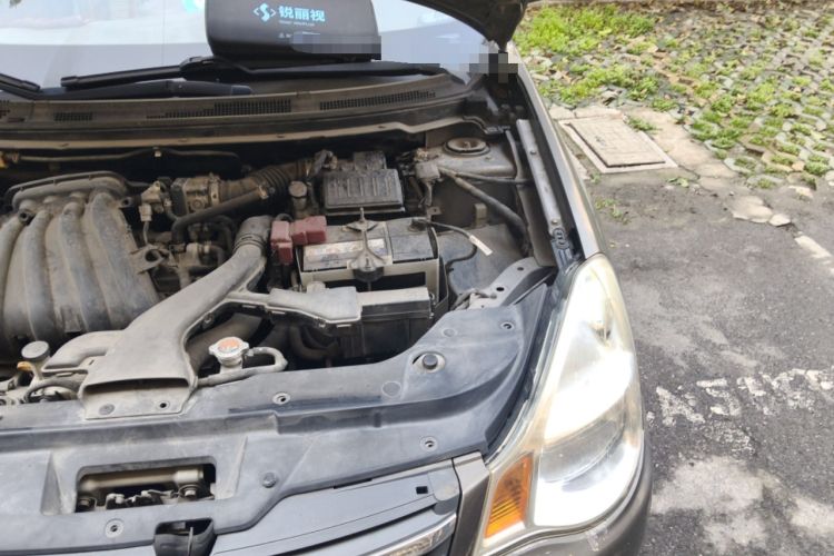 Used Nissan Sylphy 2012 Classic 1.6XE Manual Comfort Edition Engine Bay Left
