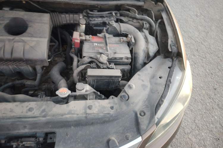 Used Nissan Sylphy 2012 1.6 XL CVT Luxury Edition Engine Bay Left