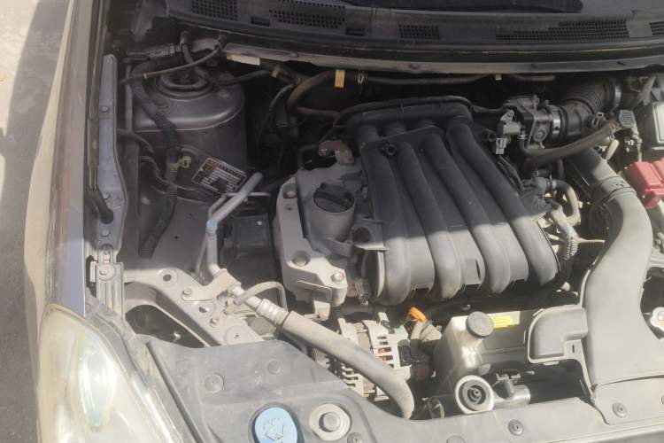 Used Nissan Sylphy 2012 Classic 1.6XE Automatic Comfort Edition Engine Bay Right