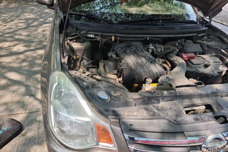 Used Nissan Sylphy 2012 Classic 1.6XE Manual Comfort Edition Engine Bay Right