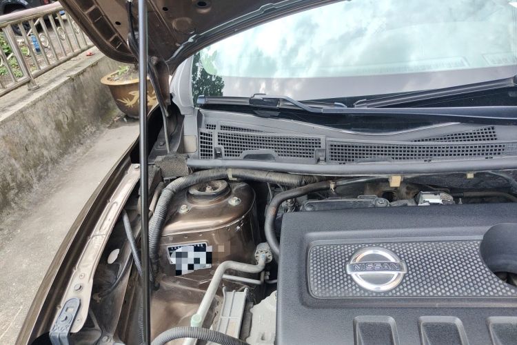 Used Nissan Sylphy 2012 1.6 XL CVT Luxury Edition Engine Bay Right