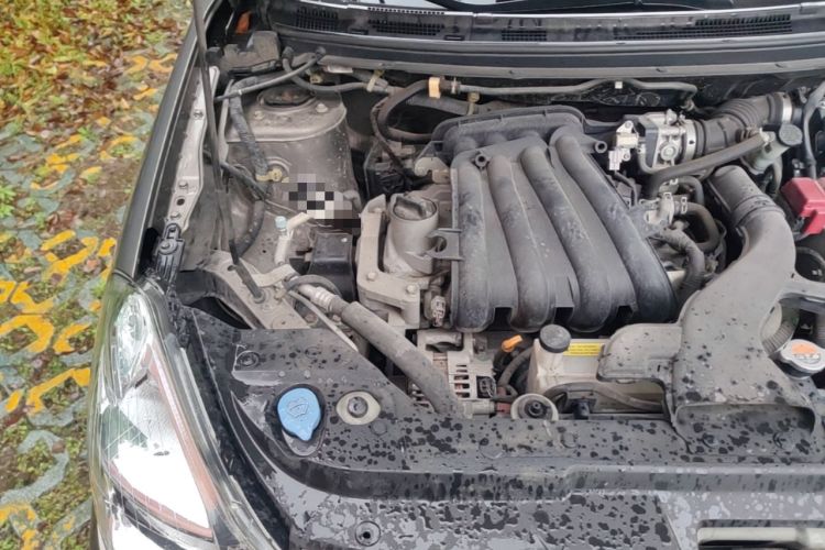 Used Nissan Sylphy 2012 Classic 1.6XE Manual Comfort Edition Engine Bay Right