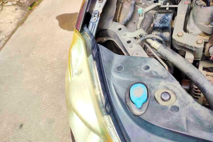 Used Nissan Sylphy 2012 Classic 1.6 XL Automatic Luxury Edition Engine Bay Right