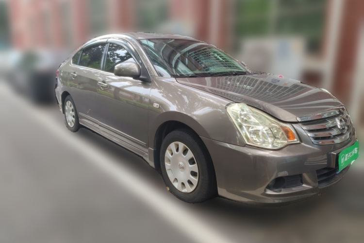 Used Nissan Sylphy 2012 Classic 1.6XE Automatic Comfort Edition Front Right 45 Deg