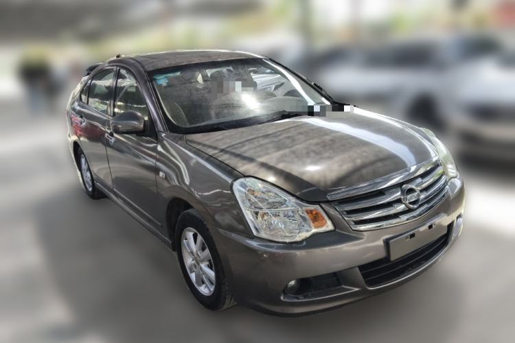Used Nissan Sylphy 2012 Classic 1.6XL Manual Luxury Edition Front Right 45 Deg