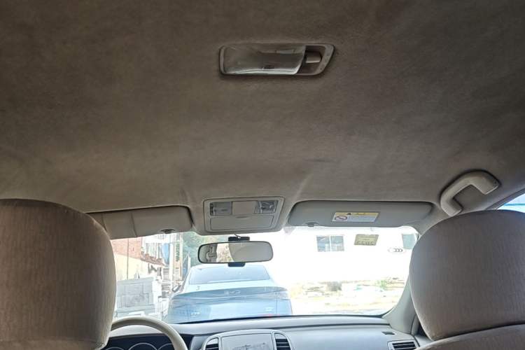 Used Nissan Sylphy 2012 Classic 1.6XE Manual Comfort Edition Headliner