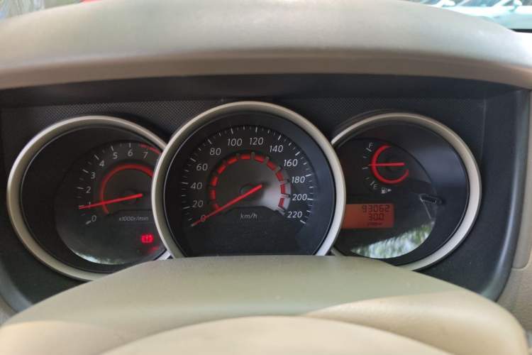 Used Nissan Sylphy 2012 Classic 1.6XE Manual Comfort Edition Instrument Cluster