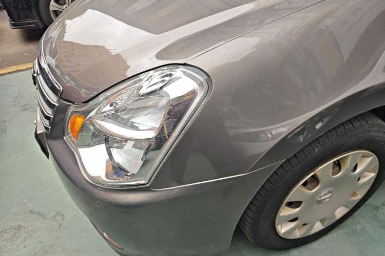 Used Nissan Sylphy 2012 Classic 1.6XE Automatic Comfort Edition Left Front Headlight