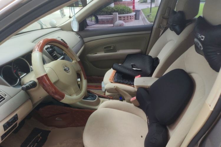 Used Nissan Sylphy 2012 Classic 1.6XE Automatic Comfort Edition Left Front Seat