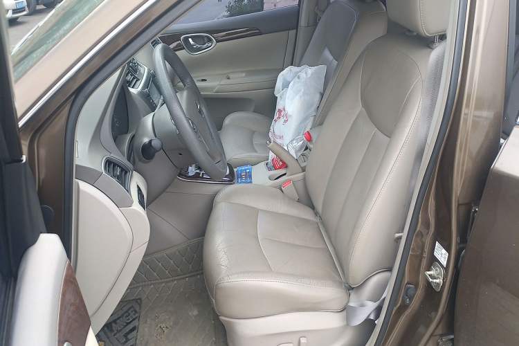 Used Nissan Sylphy 2012 1.6 XL CVT Luxury Edition Left Front Seat