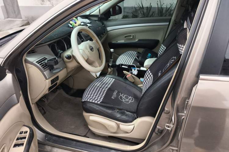 Used Nissan Sylphy 2012 Classic 1.6XE Manual Comfort Edition Left Front Seat