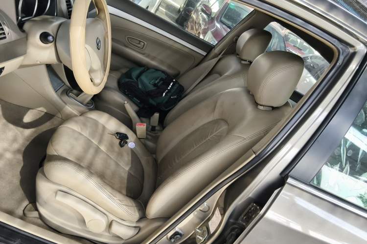 Used Nissan Sylphy 2012 Classic 1.6XL Manual Luxury Edition Left Front Seat