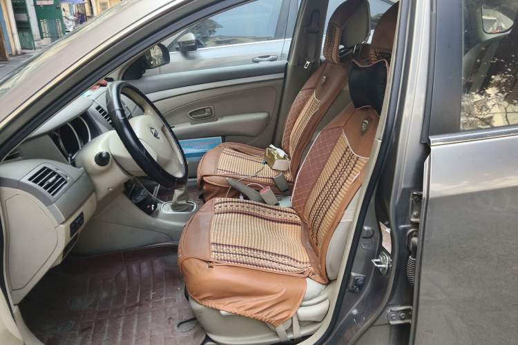 Used Nissan Sylphy 2012 Classic 1.6XE Manual Comfort Edition Left Front Seat