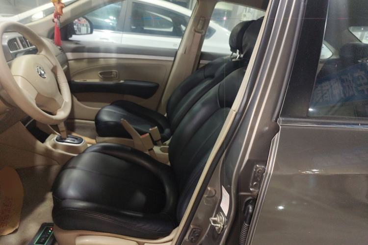 Used Nissan Sylphy 2012 Classic 1.6XE Automatic Comfort Edition Left Front Seat