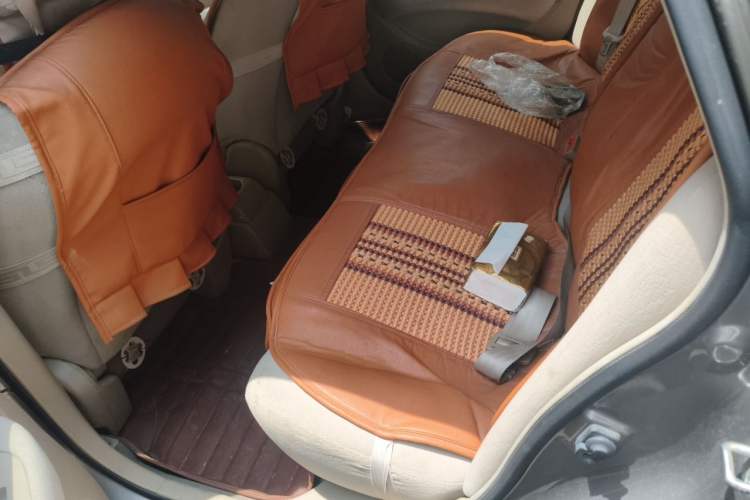 Used Nissan Sylphy 2012 Classic 1.6XE Manual Comfort Edition Left Rear Seat