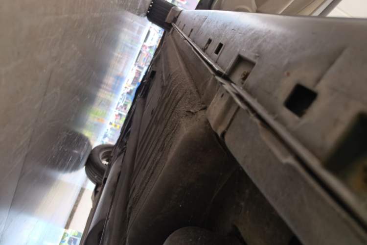Used Nissan Sylphy 2012 Classic 1.6XE Manual Comfort Edition Left Side Sill