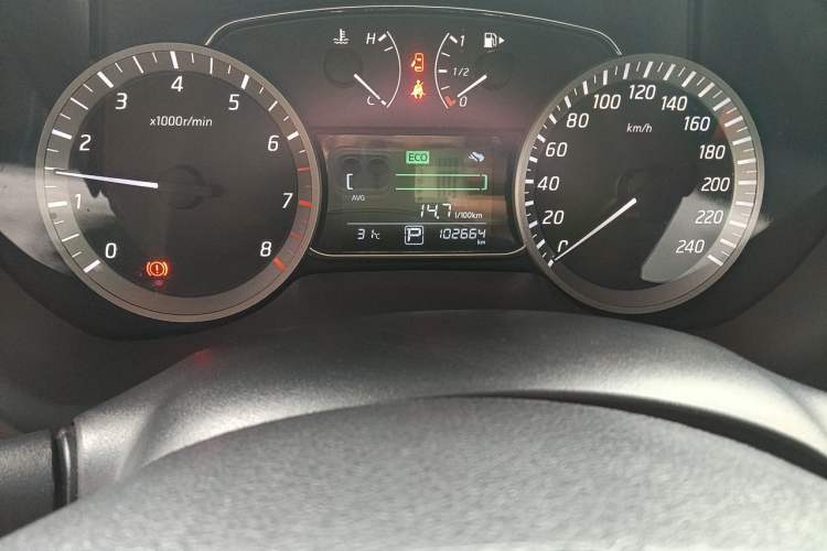 Used Nissan Sylphy 2012 1.8XL CVT Luxury Edition Odometer Close Up