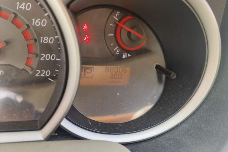 Used Nissan Sylphy 2012 Classic 1.6XE Automatic Comfort Edition Odometer Close Up